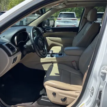 More photos of 2015 Jeep Grand Cherokee Limited at Indy Auto Man - Westfield, IN