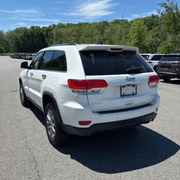 More photos of 2015 Jeep Grand Cherokee Limited at Indy Auto Man - Westfield, IN