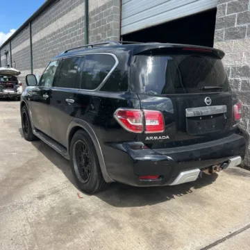More photos of 2018 Nissan Armada Platinum at Indy Auto Man - Westfield, IN