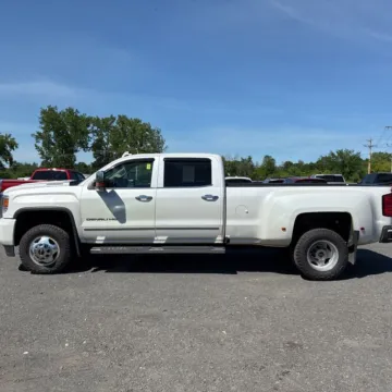 More photos of 2018 GMC Sierra 3500HD Denali at Indy Auto Man - Westfield, IN