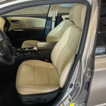 More photos of 2015 Toyota Avalon XLE Premium at Indy Auto Man - Westfield, IN