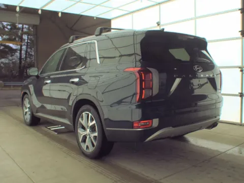 More photos of 2020 Hyundai Palisade SEL at Indy Auto Man - Westfield, IN