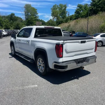 More photos of 2019 GMC Sierra 1500 SLT at Indy Auto Man - Westfield, IN