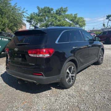 Another view of 2018 Kia Sorento EX for sale in Westfield, IN at Indy Auto Man - Westfield