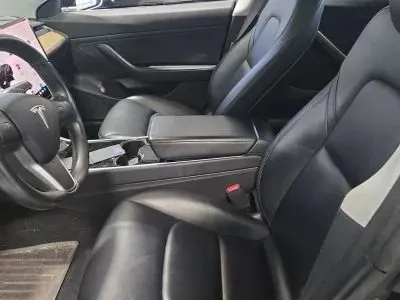 More photos of 2019 Tesla Model 3 Standard Range Plus at Indy Auto Man - Westfield, IN