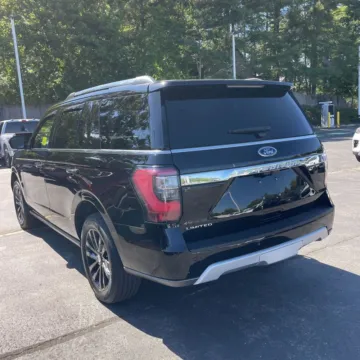 More photos of 2020 Ford Expedition Limited at Indy Auto Man - Westfield, IN