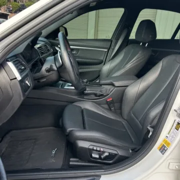 More photos of 2018 BMW 3 Series 330e iPerformance at Indy Auto Man - Westfield, IN