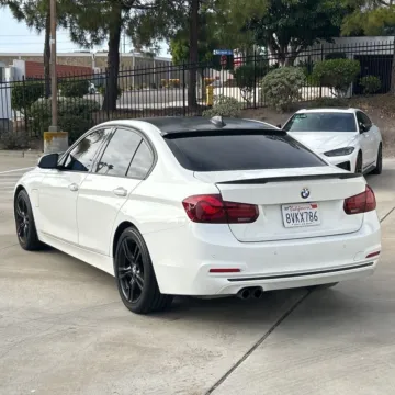 More photos of 2018 BMW 3 Series 330e iPerformance at Indy Auto Man - Westfield, IN