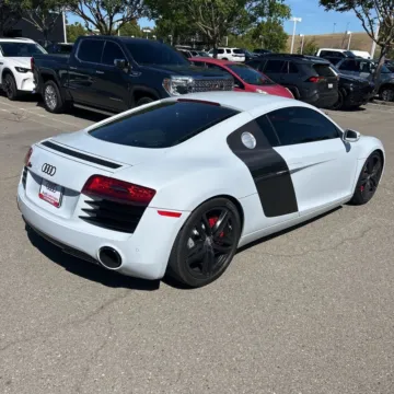 More photos of 2015 Audi R8 4.2 quattro at Indy Auto Man - Westfield, IN