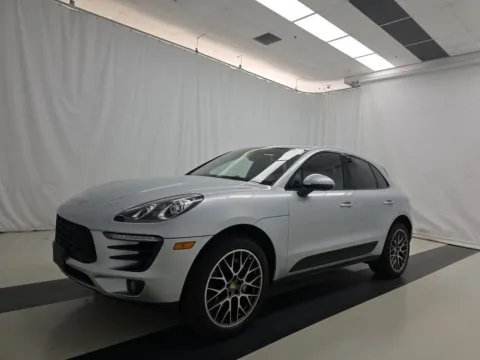 Photos of 2018 Porsche Macan S for sale in Westfield, IN at Indy Auto Man - Westfield