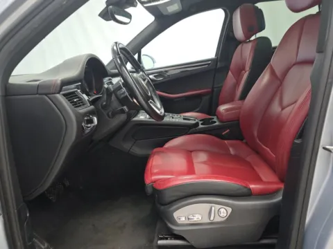 More photos of 2018 Porsche Macan S at Indy Auto Man - Westfield, IN