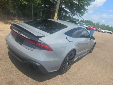 More photos of 2021 Audi RS 7 4.0T quattro at Indy Auto Man - Westfield, IN