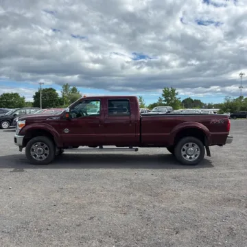 More photos of 2016 Ford F-350SD Lariat at Indy Auto Man - Westfield, IN