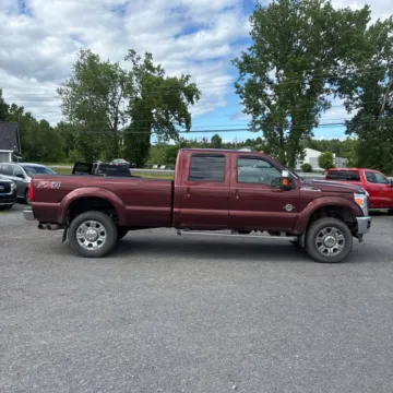 More photos of 2016 Ford F-350SD Lariat at Indy Auto Man - Westfield, IN