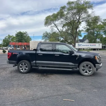 More photos of 2021 Ford F-150 XLT at Indy Auto Man - Westfield, IN