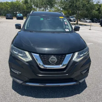 Photos of 2018 Nissan Rogue SL for sale in Westfield, IN at Indy Auto Man - Westfield