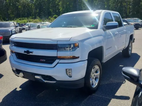 Another view of 2018 Chevrolet Silverado 1500 LT LT2 for sale in Westfield, IN at Indy Auto Man - Westfield
