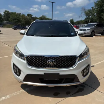 Photos of 2018 Kia Sorento SX Limited for sale in Westfield, IN at Indy Auto Man - Westfield