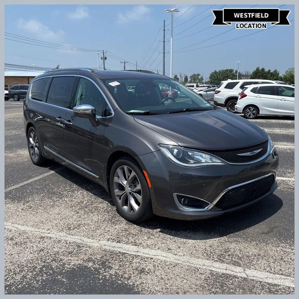 Unknown 2019 Chrysler Pacifica Limited for sale in Westfield, IN