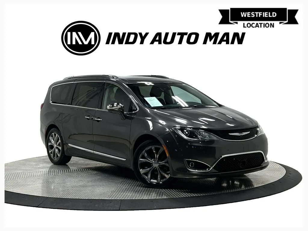 Unknown 2019 Chrysler Pacifica Limited for sale in Westfield, IN