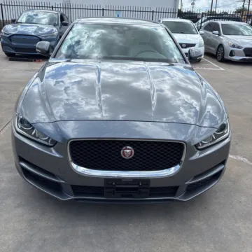 Photos of 2017 Jaguar XE 35t Premium for sale in Westfield, IN at Indy Auto Man - Westfield