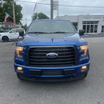 Photos of 2017 Ford F-150 XLT for sale in Westfield, IN at Indy Auto Man - Westfield