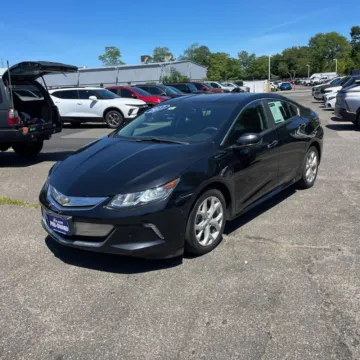 Photos of 2017 Chevrolet Volt Premier for sale in Westfield, IN at Indy Auto Man - Westfield