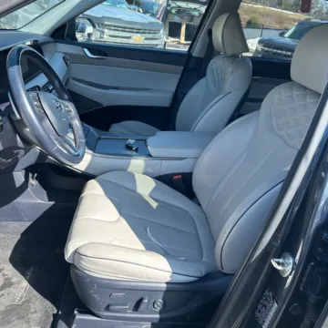 More photos of 2021 Hyundai Palisade Limited at Indy Auto Man - Westfield, IN