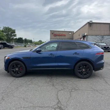 More photos of 2021 Jaguar F-PACE S at Indy Auto Man - Westfield, IN