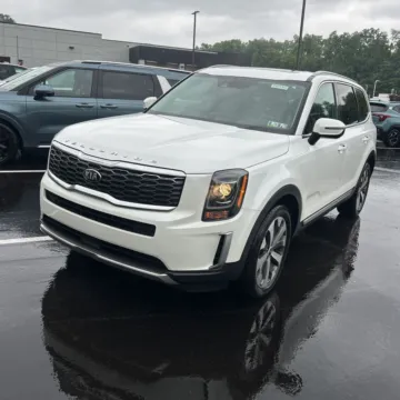 Another view of 2020 Kia Telluride S for sale in Westfield, IN at Indy Auto Man - Westfield