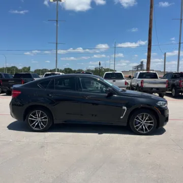 More photos of 2017 BMW X6 M at Indy Auto Man - Westfield, IN
