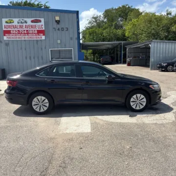 More photos of 2019 Volkswagen Jetta 1.4T SE at Indy Auto Man - Westfield, IN