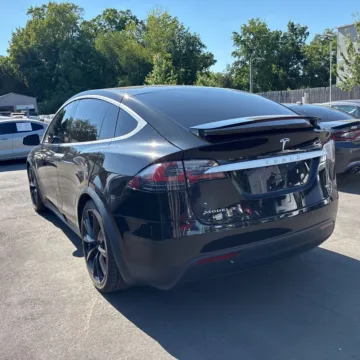 More photos of 2016 Tesla Model X 90D at Indy Auto Man - Westfield, IN