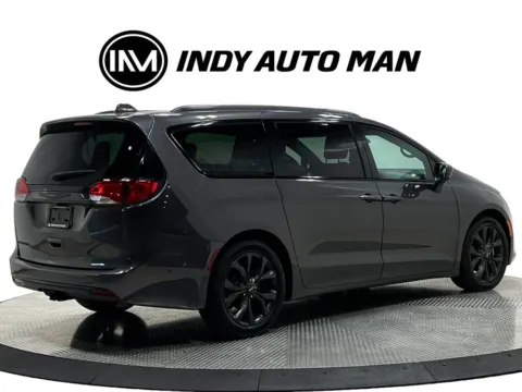 More photos of 2019 Chrysler Pacifica Touring L Plus at Indy Auto Man - Westfield, IN