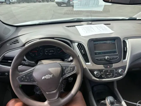 More photos of 2016 Chevrolet Malibu LS 1LS at Indy Auto Man - Westfield, IN
