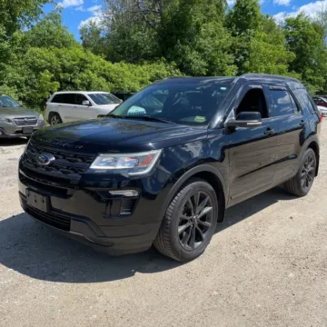 Photos of 2018 Ford Explorer XLT for sale in Westfield, IN at Indy Auto Man - Westfield