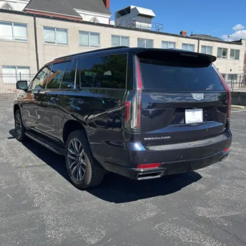More photos of 2021 Cadillac Escalade ESV Sport Platinum at Indy Auto Man - Westfield, IN