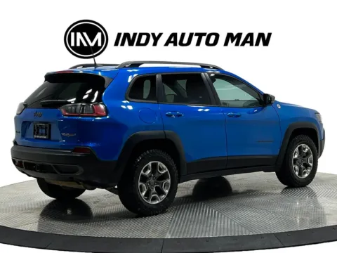 More photos of 2019 Jeep Cherokee Trailhawk at Indy Auto Man - Westfield, IN