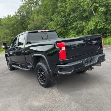 More photos of 2021 Chevrolet Silverado 2500HD LTZ at Indy Auto Man - Westfield, IN