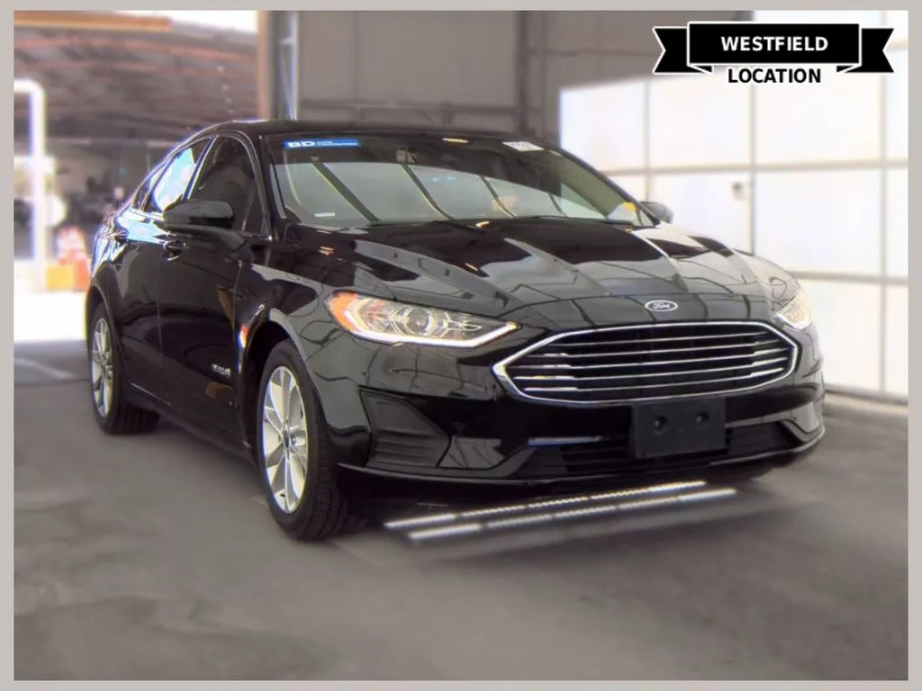 Black 2019 Ford Fusion Hybrid SE for sale in Westfield, IN