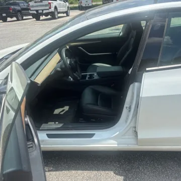 More photos of 2021 Tesla Model 3 Standard Range Plus at Indy Auto Man - Westfield, IN