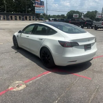 More photos of 2021 Tesla Model 3 Standard Range Plus at Indy Auto Man - Westfield, IN