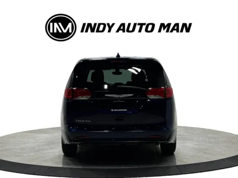 More photos of 2017 Chrysler Pacifica Touring at Indy Auto Man - Westfield, IN