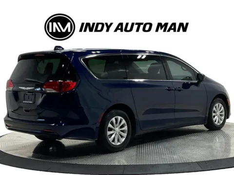 More photos of 2017 Chrysler Pacifica Touring at Indy Auto Man - Westfield, IN
