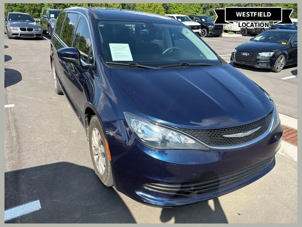 Blue 2017 Chrysler Pacifica Touring for sale in Westfield, IN