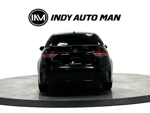 More photos of 2021 Toyota Corolla LE at Indy Auto Man - Westfield, IN