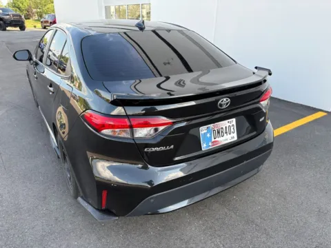 More photos of 2021 Toyota Corolla LE at Indy Auto Man - Westfield, IN