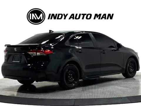 More photos of 2021 Toyota Corolla LE at Indy Auto Man - Westfield, IN