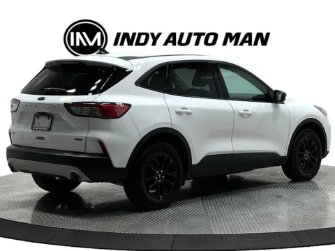 More photos of 2020 Ford Escape Hybrid SE Sport at Indy Auto Man - Westfield, IN