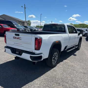 More photos of 2022 GMC Sierra 2500HD AT4 at Indy Auto Man - Westfield, IN